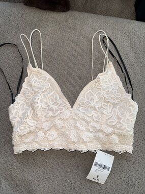 Forever 21 Cream Lace Bralette